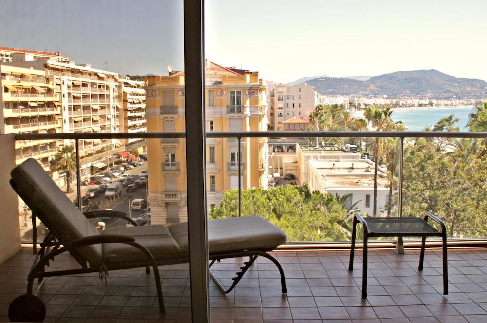 Radisson Blu 4*