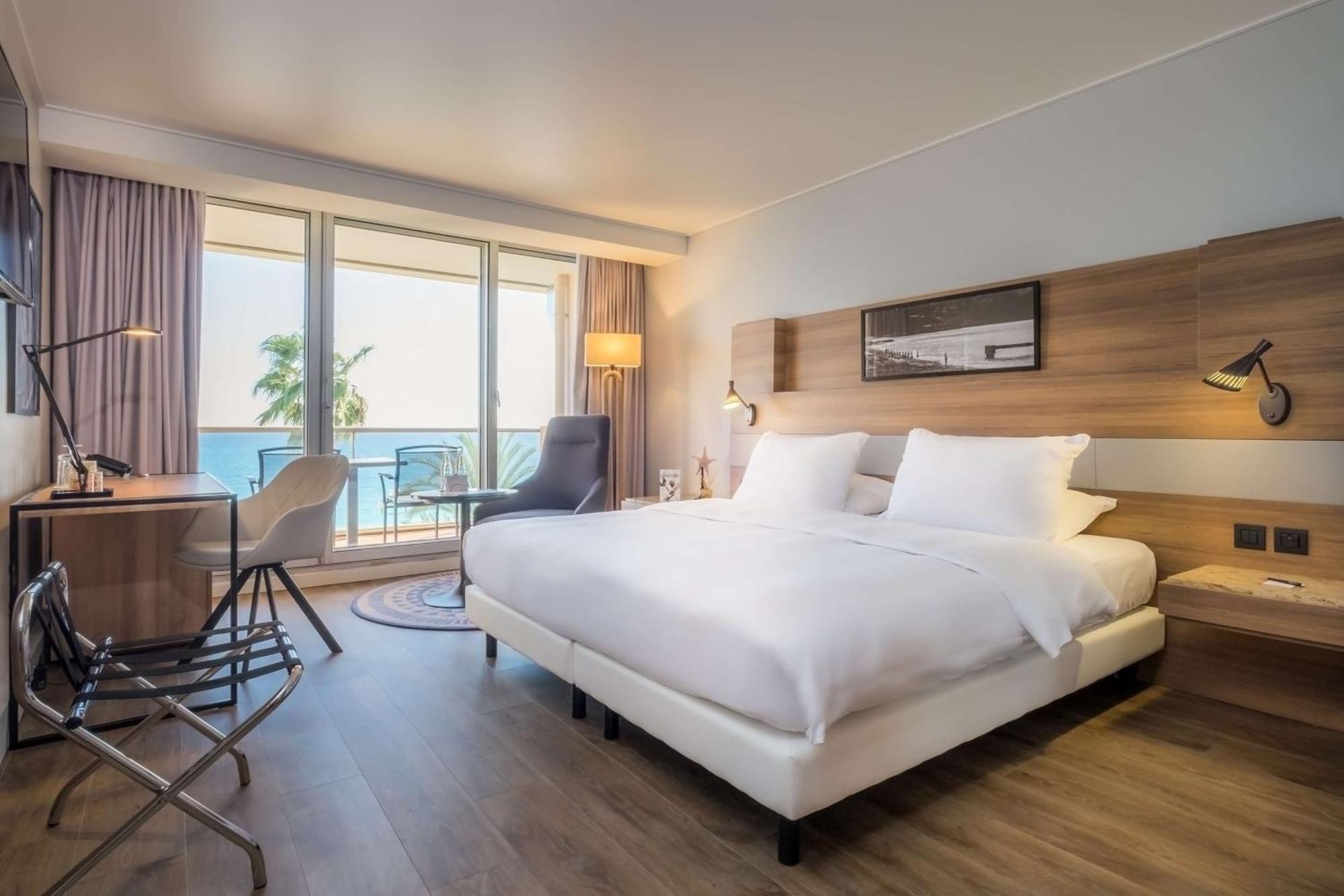 Hotel Radisson Blu 4*