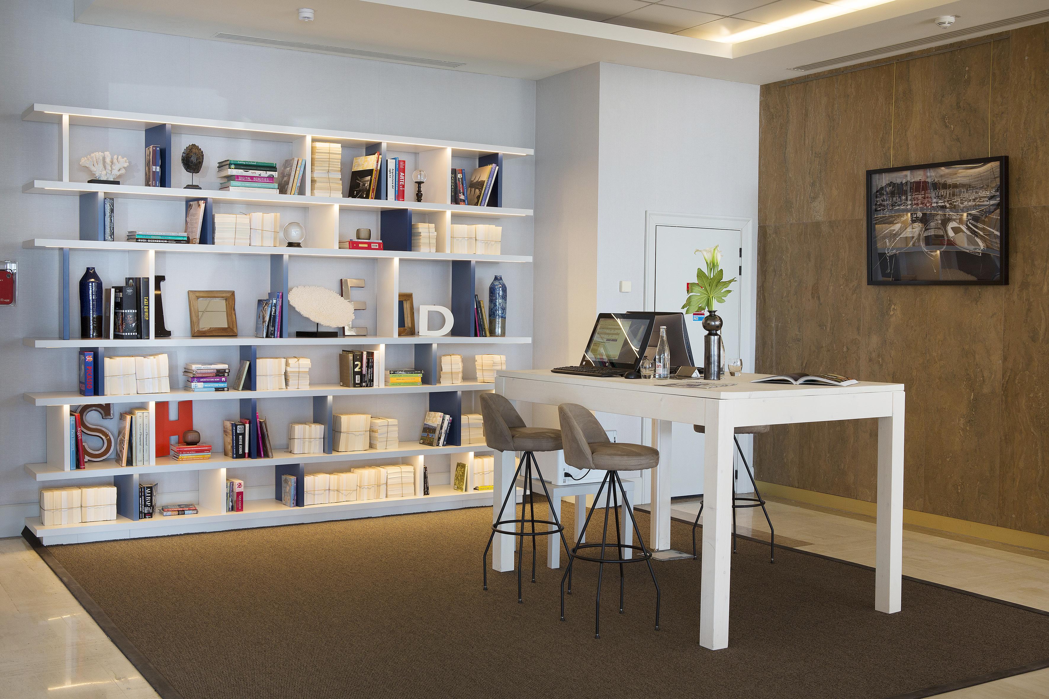 Radisson Blu Hotel 4*